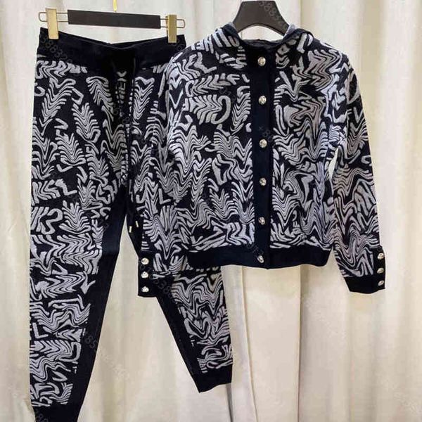 women tech fleece sweater jacket set fashion tracksuit designs hoodie coat pants sets 2 piece suit letter logo button brand super warm women, White
women tech fleece sweater jacket set fashion tracksuit designs hoodie coat pants sets 2 piece suit letter logo button brand super warm women, White
