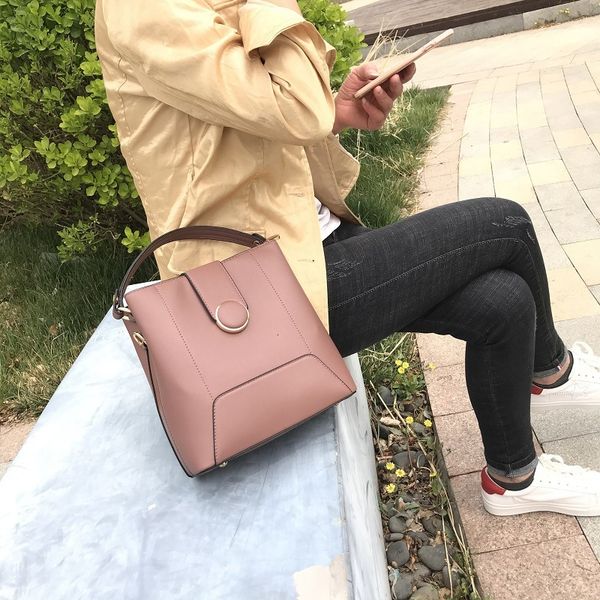 messenger bags messenger bagstrend 2021 fashion shoulder women's straddle bag large capacity handbag
messenger bags messenger bagstrend 2021 fashion shoulder women's straddle bag large capacity handbag