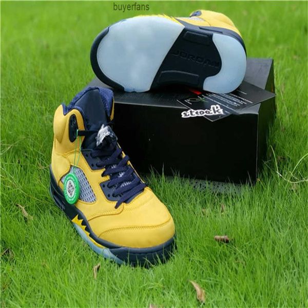 mens 5 sp michigan basketball shoes jumpman v yellow black sports sneakers ship with box size us7-13a57
mens 5 sp michigan basketball shoes jumpman v yellow black sports sneakers ship with box size us7-13a57