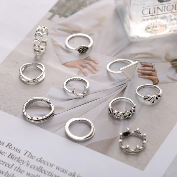 cluster rings creativity rose shape triangle knuckle fashion heart crown geometric ring personality women jewelry for party gift, Golden;silver
cluster rings creativity rose shape triangle knuckle fashion heart crown geometric ring personality women jewelry for party gift, Golden;silver
