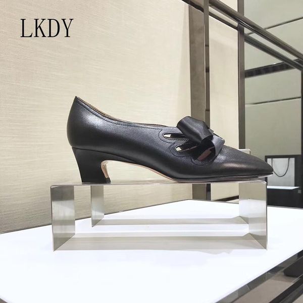 dress shoes 2021 lkdy women genuine leather stitching silk bow high heels pointed hollow women's, Black
dress shoes 2021 lkdy women genuine leather stitching silk bow high heels pointed hollow women's, Black
