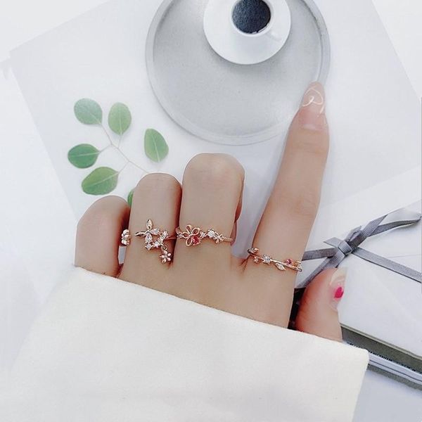 cluster rings 2021 arrival dominated women crystal party trendy flowers sweet elegant temperament opening fresh, Golden;silver
cluster rings 2021 arrival dominated women crystal party trendy flowers sweet elegant temperament opening fresh, Golden;silver