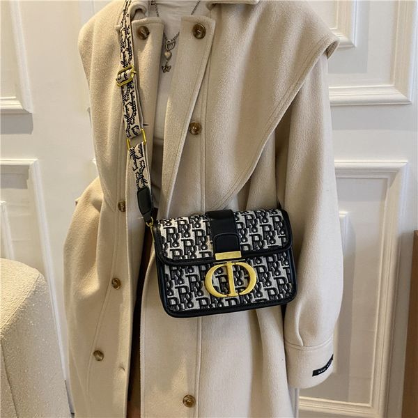 purses minority light luxury female winter small square wide shoulder strap messenger bag high sense commuter bag handbag black friday
purses minority light luxury female winter small square wide shoulder strap messenger bag high sense commuter bag handbag black friday