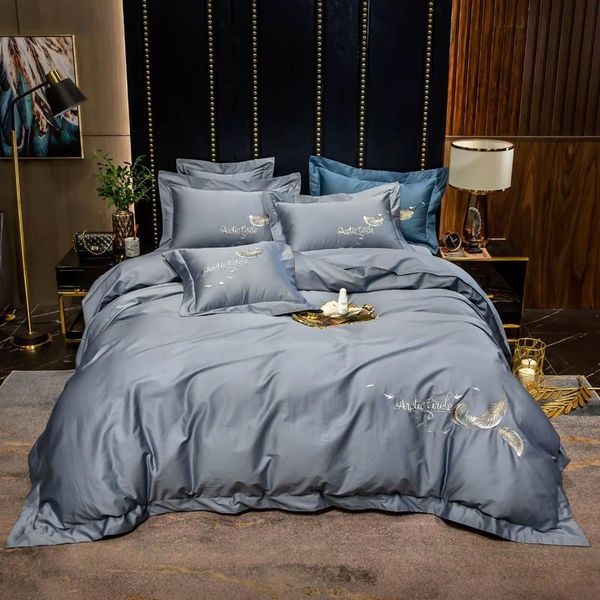 bedding sets 2021 four-piece simple cotton double household bed sheet quilt cover embroidered twill comfortable gray color
bedding sets 2021 four-piece simple cotton double household bed sheet quilt cover embroidered twill comfortable gray color
