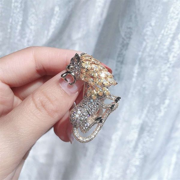 temperament brooch lion king fashion personality men's suit pin accessories x1552, Gray
temperament brooch lion king fashion personality men's suit pin accessories x1552, Gray