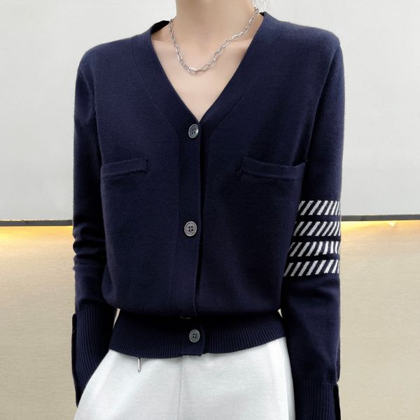 autumn and winter womens new tb cashmere v-ne cardigan casual style new tb cashmere womens cardigan n-19, Black
autumn and winter womens new tb cashmere v-ne cardigan casual style new tb cashmere womens cardigan n-19, Black