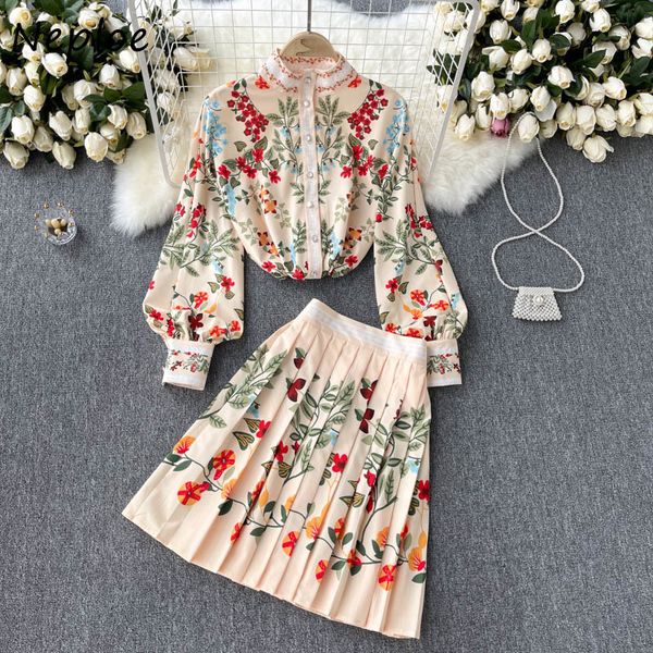 neploe holiday print 2 pcs women set turn down collar puff long sleeve shirt + high waist hip pleat a line skirt slim suit 210510, White
neploe holiday print 2 pcs women set turn down collar puff long sleeve shirt + high waist hip pleat a line skirt slim suit 210510, White