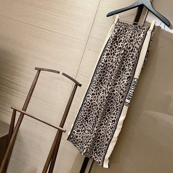 pants trousers d family side zipper split leggings 21 summer leopard print avant-garde elastic waist age reducing casual women, Black;white
pants trousers d family side zipper split leggings 21 summer leopard print avant-garde elastic waist age reducing casual women, Black;white