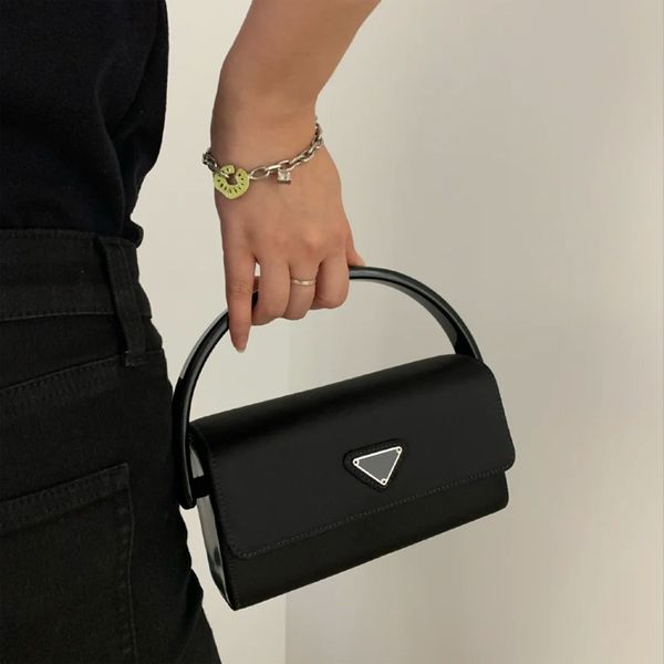 designer tote shoulder fashion bags 2022 women nylon handbag genuine famous handbags lady wallet purses hobo
designer tote shoulder fashion bags 2022 women nylon handbag genuine famous handbags lady wallet purses hobo