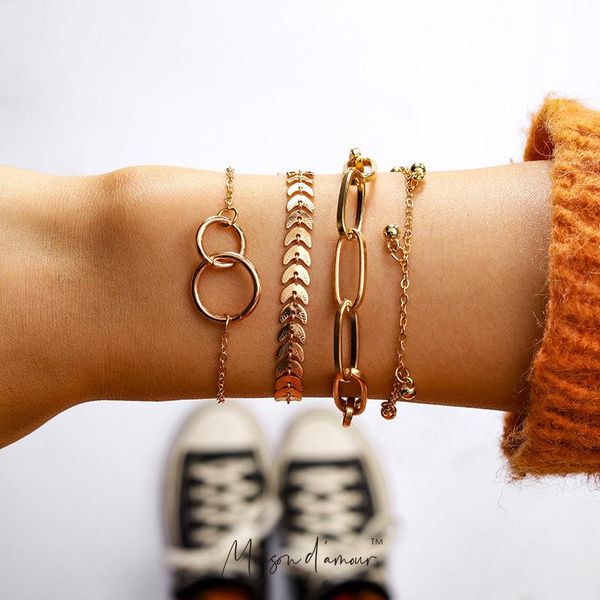 wholesale good quality punk goth modern gold alloy geometric design charm bracelet 4pcs set for women fashion gift. bracelets, Golden;silver
wholesale good quality punk goth modern gold alloy geometric design charm bracelet 4pcs set for women fashion gift. bracelets, Golden;silver