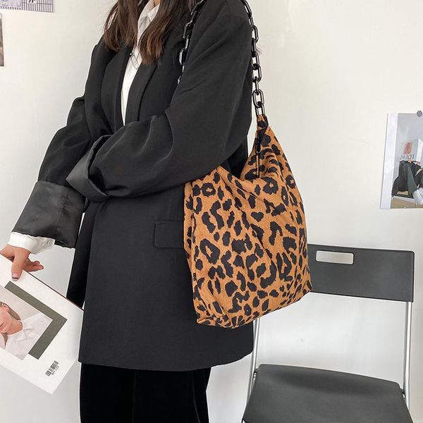 evening bags women fashion corduroy shoulder leopard pattern retro tote chain purses and handbags luxury designer female casual bag
evening bags women fashion corduroy shoulder leopard pattern retro tote chain purses and handbags luxury designer female casual bag