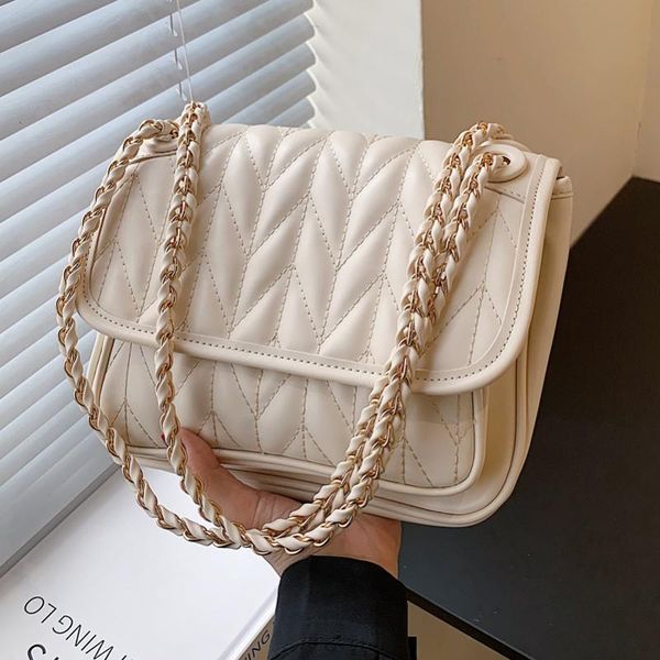 evening bags ladies messenger bag 2021summer style rhombic embroidery thread korean fashion one shoulder chain
evening bags ladies messenger bag 2021summer style rhombic embroidery thread korean fashion one shoulder chain
