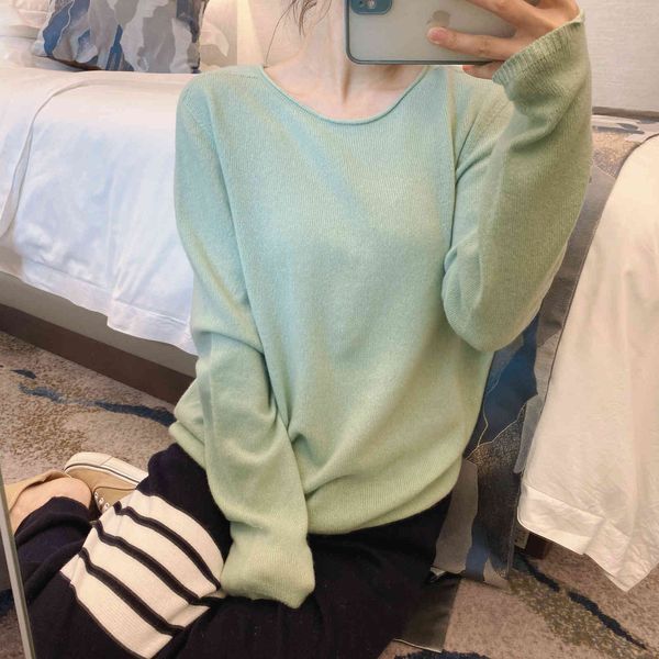 full curled autumn and winter new round neck with knitted wool solid color pullover bottomed blouse, White;black
full curled autumn and winter new round neck with knitted wool solid color pullover bottomed blouse, White;black