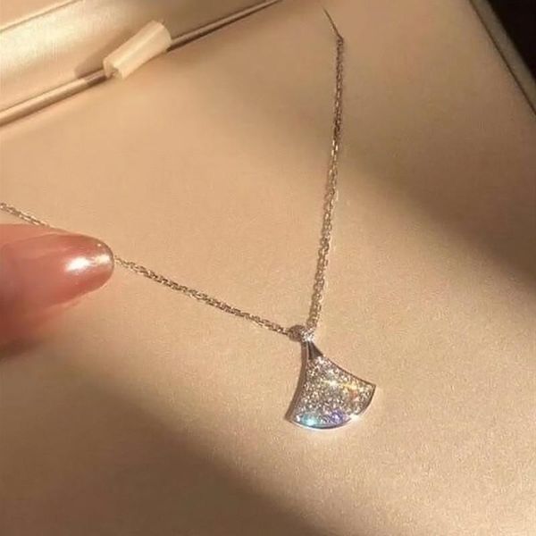 pendant necklaces 2021 skirt fan necklace luxury women's anniversary collarbone chain wedding engagement jewelry, Silver
pendant necklaces 2021 skirt fan necklace luxury women's anniversary collarbone chain wedding engagement jewelry, Silver