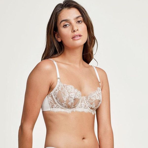 bras french eyelash lace lingerie women have steel rings to pull together ultra-thin bra, Red;black
bras french eyelash lace lingerie women have steel rings to pull together ultra-thin bra, Red;black