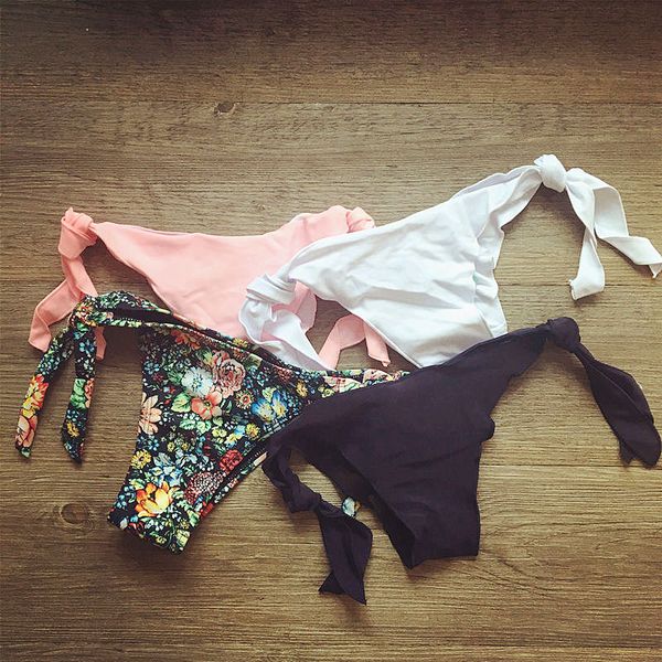 floral bandage thong bikini tanga brazilian bikinis women bottom 2021 swimwear swimsuit women bottom bathing suit 118t
floral bandage thong bikini tanga brazilian bikinis women bottom 2021 swimwear swimsuit women bottom bathing suit 118t