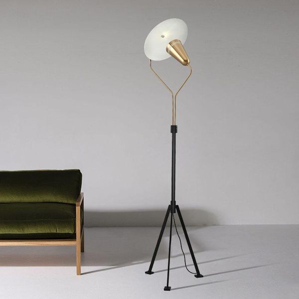 postmodern light luxury living room floor lamp nordic designer model personality bedroom lamps
postmodern light luxury living room floor lamp nordic designer model personality bedroom lamps