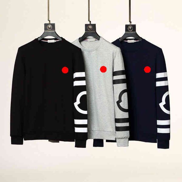 european station autumn and winter monclair pullover tide brand men's solid color long sleeved round neck men's handsome embroider, Black
european station autumn and winter monclair pullover tide brand men's solid color long sleeved round neck men's handsome embroider, Black