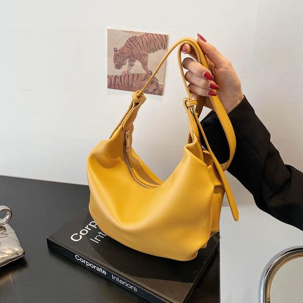 cross body solid color half-moon shoulder bags for women 2021 quality pu leather female crossbody bag designer summer handbags
cross body solid color half-moon shoulder bags for women 2021 quality pu leather female crossbody bag designer summer handbags