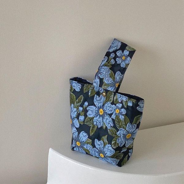 evening bags summer women's retro flower shoulder bag female jacquard blue floral handbags vintage ladies cloth mini tote purse bucket
evening bags summer women's retro flower shoulder bag female jacquard blue floral handbags vintage ladies cloth mini tote purse bucket
