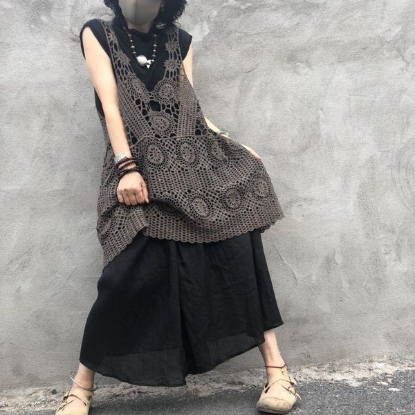 women's vests knitted vest skirt women sleeveless hollow knit a version of retro literature and art, Black;white
women's vests knitted vest skirt women sleeveless hollow knit a version of retro literature and art, Black;white