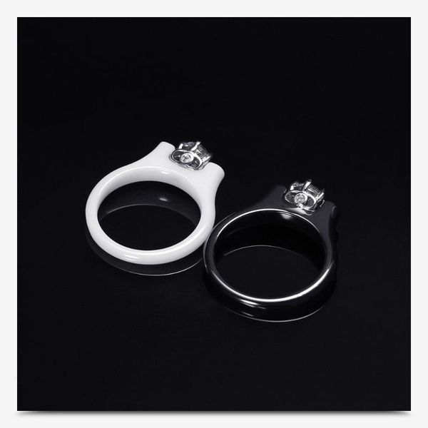 wedding rings black and white smooth ceramic non-fading transparent cubic zircon engagement ring female jewelry, Slivery;golden
wedding rings black and white smooth ceramic non-fading transparent cubic zircon engagement ring female jewelry, Slivery;golden