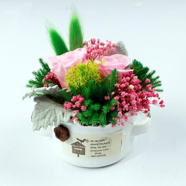 romantic immortal flower micro landscape forever red rose festive preserved unique christmas valentine mother's day gifts decorative fl
romantic immortal flower micro landscape forever red rose festive preserved unique christmas valentine mother's day gifts decorative fl