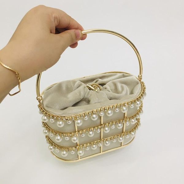shoulder bags 2021 pearl rhinestone flower hollow-out hand dinner cross body dress bucket bag
shoulder bags 2021 pearl rhinestone flower hollow-out hand dinner cross body dress bucket bag