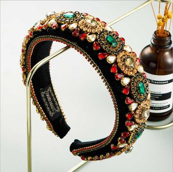 fashion luxury super flash color rhinestone hairbands women's baroque style high-end gold velvet wide side headbands1
fashion luxury super flash color rhinestone hairbands women's baroque style high-end gold velvet wide side headbands1