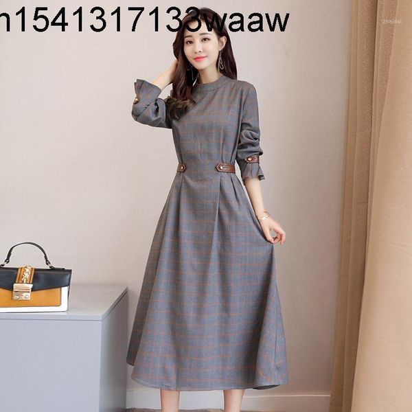 two piece dress 2021 autumn women's mid long korean fashion plaid waist show thin elegant temperament skirt, White
two piece dress 2021 autumn women's mid long korean fashion plaid waist show thin elegant temperament skirt, White