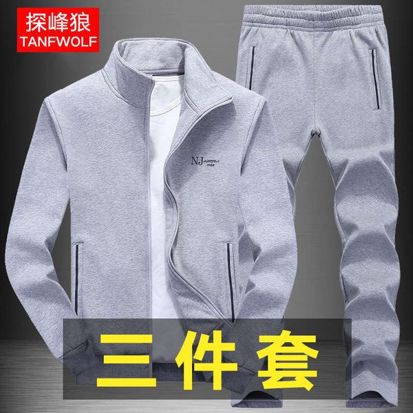 women's tracksuits sweater winter sports spring and autumn three piece suit casual men's coat 86mc, Gray
women's tracksuits sweater winter sports spring and autumn three piece suit casual men's coat 86mc, Gray