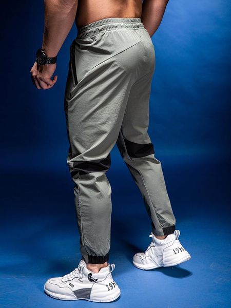 sport pants men joggers training gym fitness male broadside zipper pocket loose running workout long trouser, Black;blue
sport pants men joggers training gym fitness male broadside zipper pocket loose running workout long trouser, Black;blue