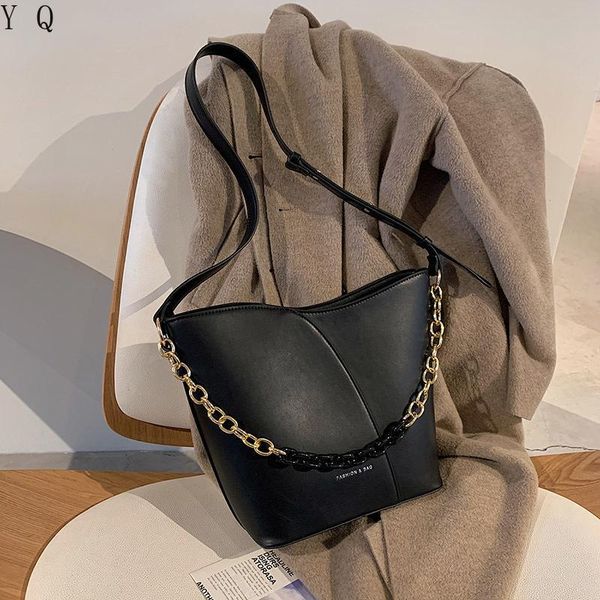 retro bucket fashion big lady shoulder luxury designer hand casual solid color handbag chain
retro bucket fashion big lady shoulder luxury designer hand casual solid color handbag chain