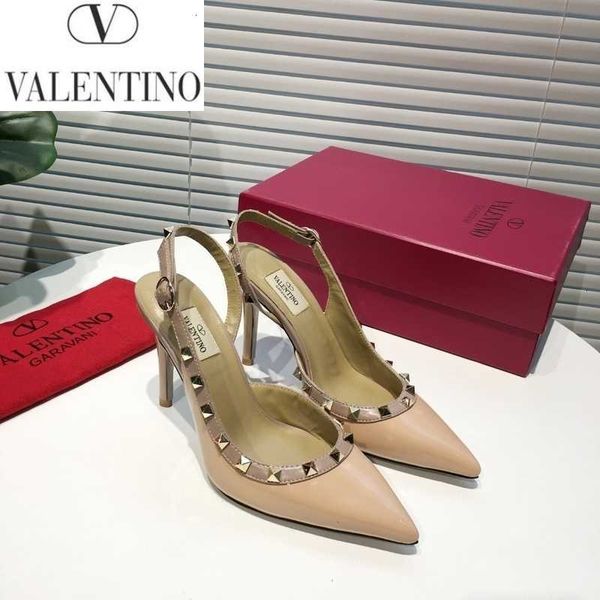 heels pumps shoes high designer sandals slippers mules slides luxury loafers ballerinas sneakers dress brand women qpen, Black;white
heels pumps shoes high designer sandals slippers mules slides luxury loafers ballerinas sneakers dress brand women qpen, Black;white