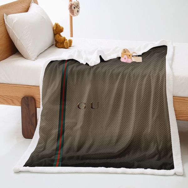 luxury design simple letter printing bedding blanket, suitable for boys, girls and children, hypoallergenic textile lamb wool blanket
luxury design simple letter printing bedding blanket, suitable for boys, girls and children, hypoallergenic textile lamb wool blanket