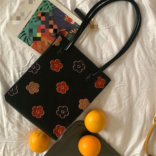 fashion pu leather women small tote bag vintage flora ladi purse handbags bolsas retro flowers pattern female shoulder bags
fashion pu leather women small tote bag vintage flora ladi purse handbags bolsas retro flowers pattern female shoulder bags