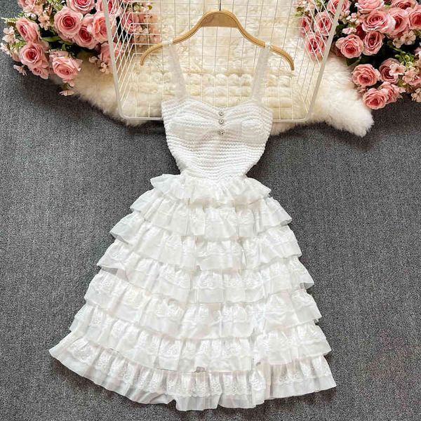 two piece dress 2021 summer french white spaghetti strap party women sweet floral lace spliced multi-layered short ball gown
two piece dress 2021 summer french white spaghetti strap party women sweet floral lace spliced multi-layered short ball gown