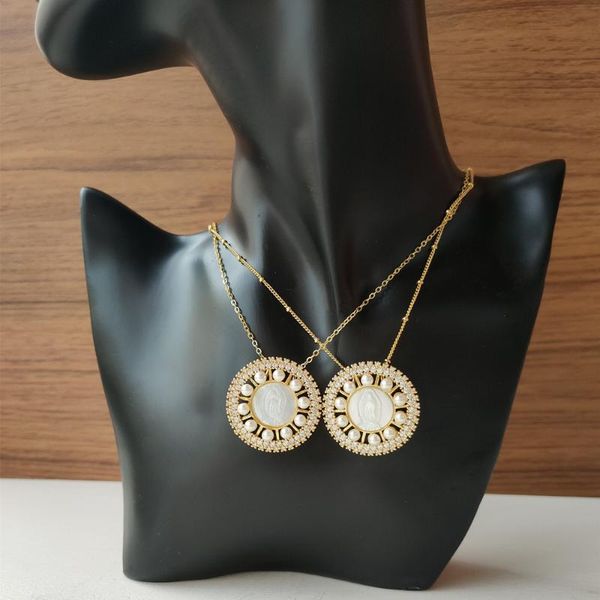 pendant necklaces (10pcs/lot)mother of pearl 31mm natural vrigin guadalupe with gold color chain necklace for fashion girl gift, Silver
pendant necklaces (10pcs/lot)mother of pearl 31mm natural vrigin guadalupe with gold color chain necklace for fashion girl gift, Silver