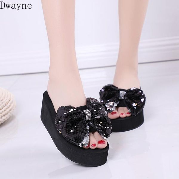 slippers 2021 summer women's wear wild fashion slope with thick bottom beach straight word drag, Black
slippers 2021 summer women's wear wild fashion slope with thick bottom beach straight word drag, Black
