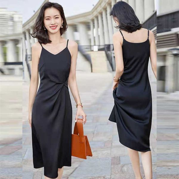 spring and summer acetate satin suspender drs feminine temperament, slim suit with chiffon skirt underneath, Black;gray
spring and summer acetate satin suspender drs feminine temperament, slim suit with chiffon skirt underneath, Black;gray