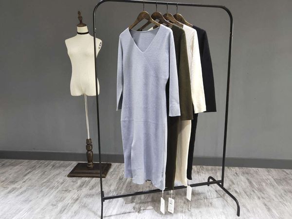 casual dresses dress 4-color v-neck split knitted long skirt women's clothing autumn winter product 8 n40h, Black;gray
casual dresses dress 4-color v-neck split knitted long skirt women's clothing autumn winter product 8 n40h, Black;gray