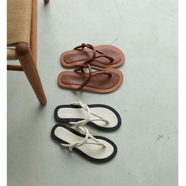 2021 sheepskin tdf pure 2021 original summer clip foot casual slippers flat bottomed beach shoes yw 941l, Black
2021 sheepskin tdf pure 2021 original summer clip foot casual slippers flat bottomed beach shoes yw 941l, Black