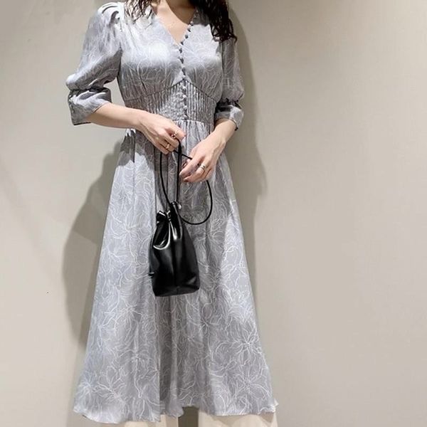 casual dresses v neck long sleeve slim pullover dress women vintage print high waist hip a line vestidos spring robe 2jil, Black;gray
casual dresses v neck long sleeve slim pullover dress women vintage print high waist hip a line vestidos spring robe 2jil, Black;gray
