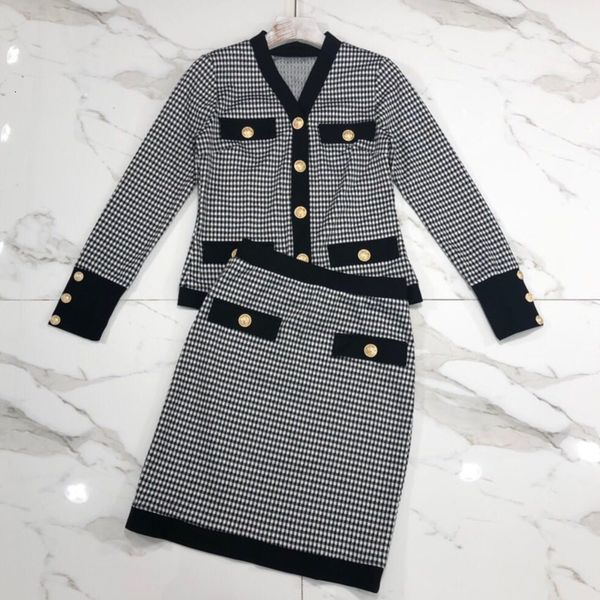autumn of vintage korean chess sweat two female cardigan mesh jacket + bodycon skirts suits skirt casual and ensemble, Black
autumn of vintage korean chess sweat two female cardigan mesh jacket + bodycon skirts suits skirt casual and ensemble, Black