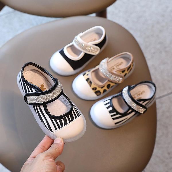 athletic & outdoor girls 2021 summer autumn round-headed white soft-soled bean canvas shoes, Black
athletic & outdoor girls 2021 summer autumn round-headed white soft-soled bean canvas shoes, Black