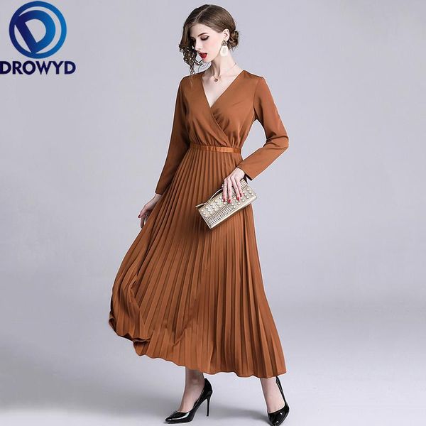 casual dresses autumn elegant pleated midi dress women boho long sleeves v-neck large swing vintage club party vestidos, Black;gray
casual dresses autumn elegant pleated midi dress women boho long sleeves v-neck large swing vintage club party vestidos, Black;gray