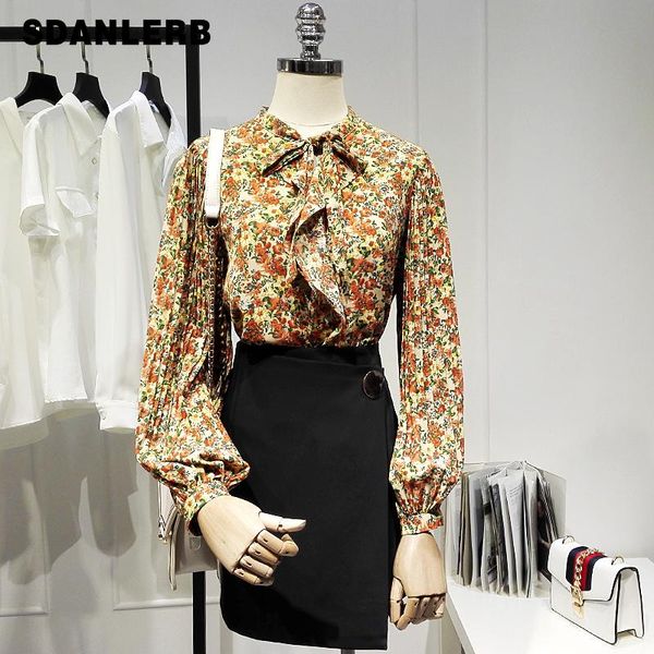 women's blouses & shirts 2021 summer retro floral shirt women lantern sleeve bow print long female blouse vintage camisas mujer, White
women's blouses & shirts 2021 summer retro floral shirt women lantern sleeve bow print long female blouse vintage camisas mujer, White