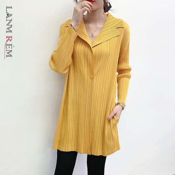 spring notched collar long sleeve single button pleated windbreak with pockets coat trench elastic yj270 210507, Tan;black
spring notched collar long sleeve single button pleated windbreak with pockets coat trench elastic yj270 210507, Tan;black