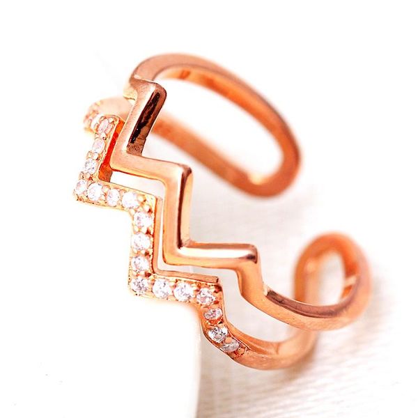 wedding rings rose gold color woman ring temperament female wild fashion electrocardiogram inlaid zircon opening hand jewelry, Slivery;golden
wedding rings rose gold color woman ring temperament female wild fashion electrocardiogram inlaid zircon opening hand jewelry, Slivery;golden