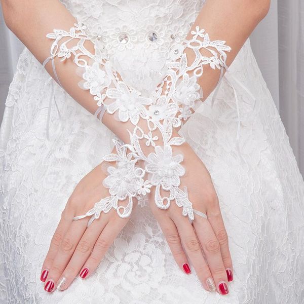 bridal gloves elegant white applique short wedding fingerless for women bride lace accessories
bridal gloves elegant white applique short wedding fingerless for women bride lace accessories